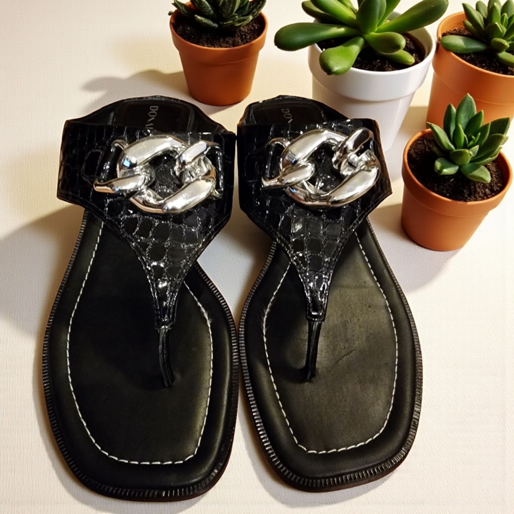 Donald Pliner Louise Leather Slip-On Croc Patent Heeled Black Sandals Sz 8.5 EUC